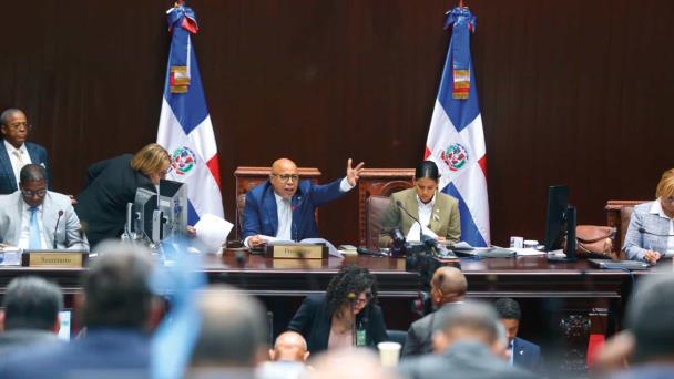 Pacheco promete fijar posición contundente este jueves sobre la Cámara de Cuentas