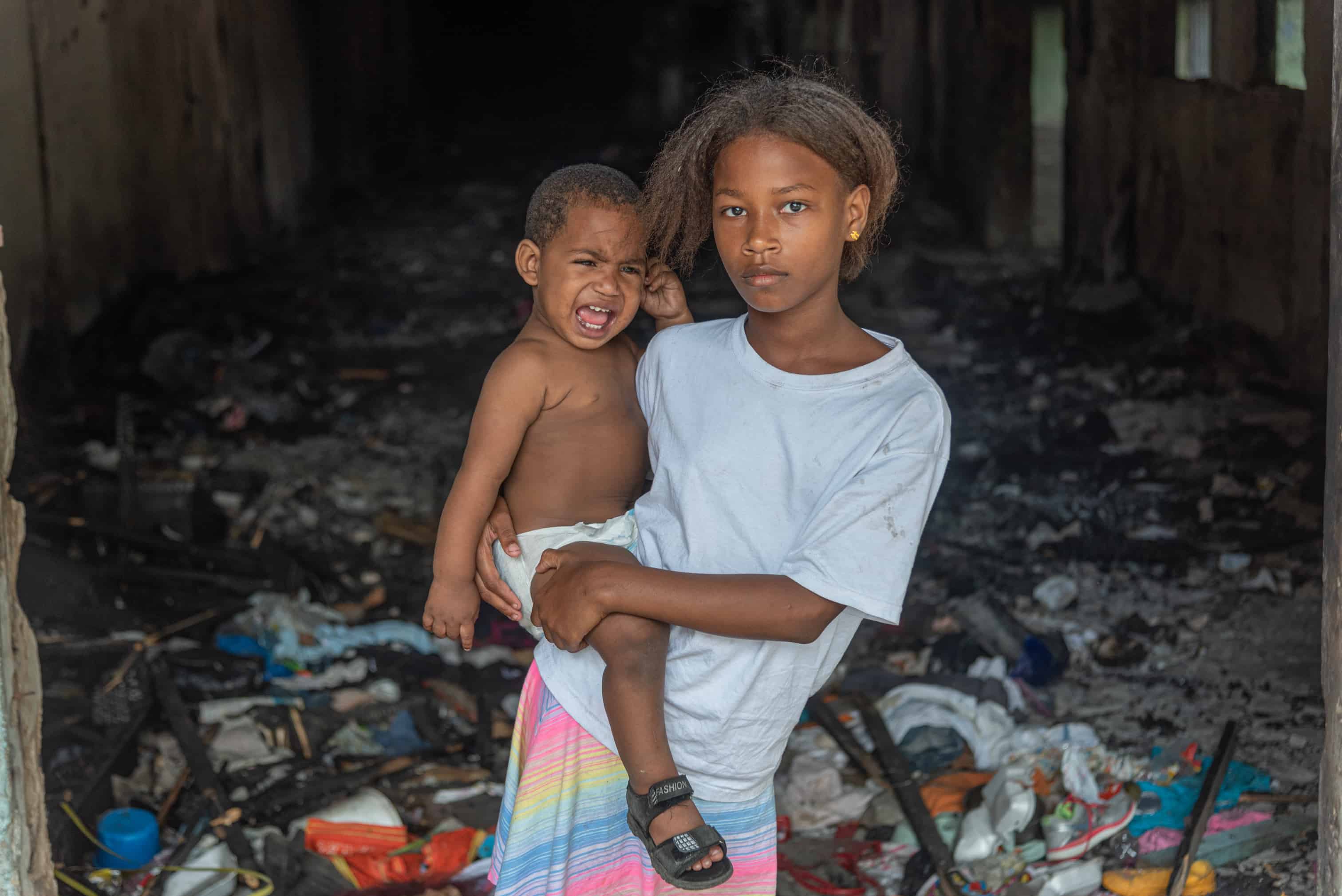 Los niños son los más afectados pro la situación de insalubridad