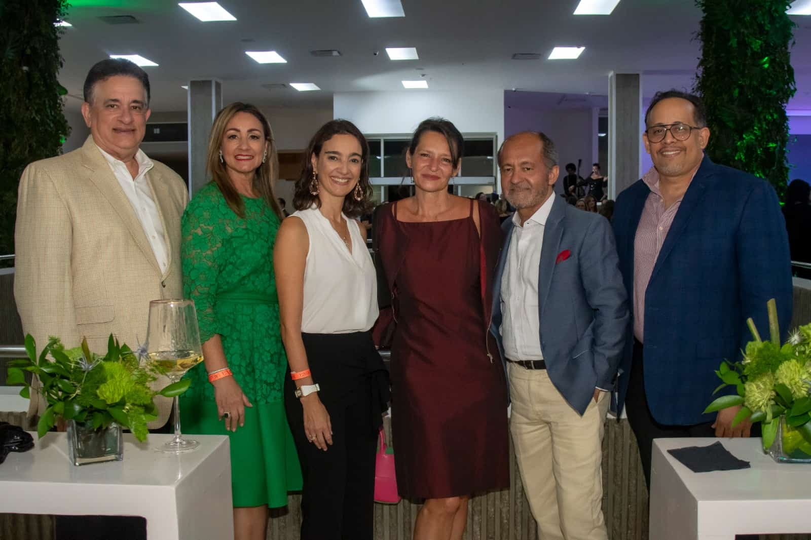 Fernando Báez Guerrero, Nancy Tavárez de Báez, Bingene Armenteros, Florence Fournier, Fernando Casanova y Omar Medina.