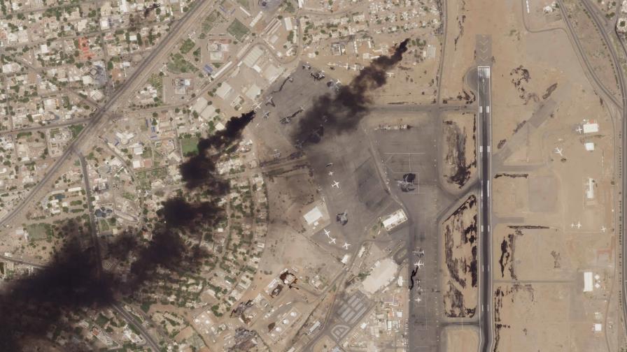 La tregua de Sudán flaquea, Egipto repatría a sus militares