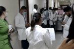 Médicos del hospital Gautier realizan piquete por precariedades en el centro de salud Médicos del hospital Gautier realizan piquete por precariedades en el centro de salud