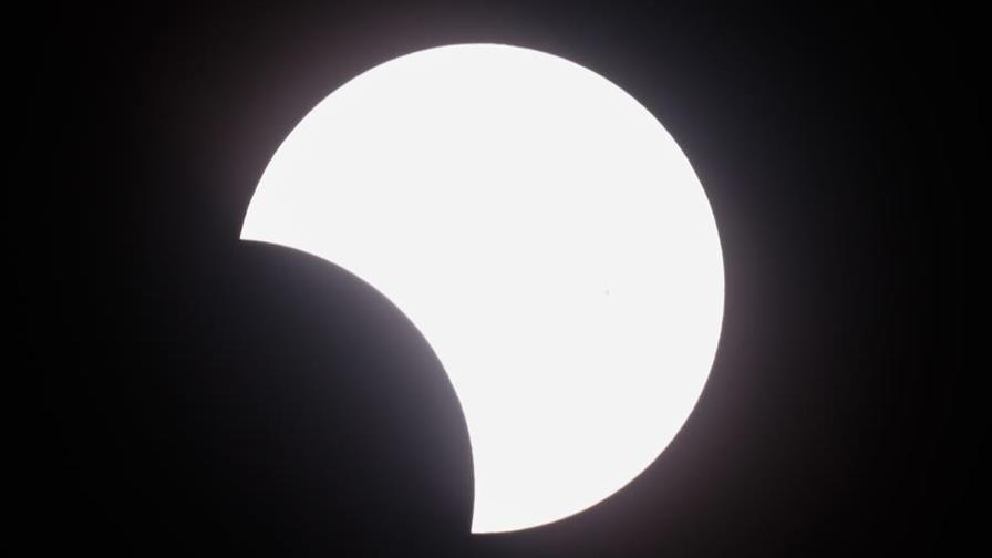 Eclipse solar total oscurece el noroeste de Australia