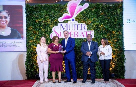 Supérate premia a 28 mujeres emprendedoras