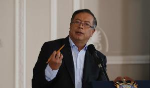 Presidente de Colombia reconoce independencia de la Fiscalía tras declararse jefe del fiscal Barbosa
