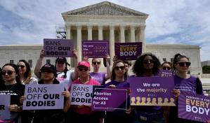 El Supremo de EE.UU. decide bloquear restricciones a la píldora abortiva