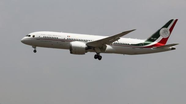 El presidente de México vende a Tayikistán el polémico avión presidencial