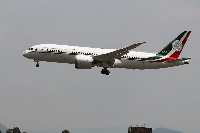 El presidente de México vende a Tayikistán el polémico avión presidencial