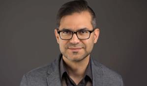 Músico y mercadólogo dominicano Alex Rodríguez crea primer videoclip con inteligencia artificial