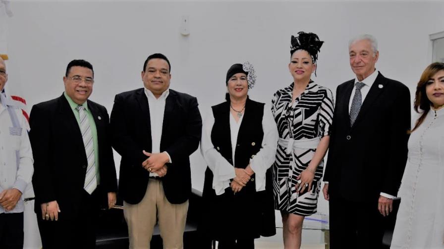 Festival de la Canción Punta del Este de Uruguay reconoce al director de la ONDA