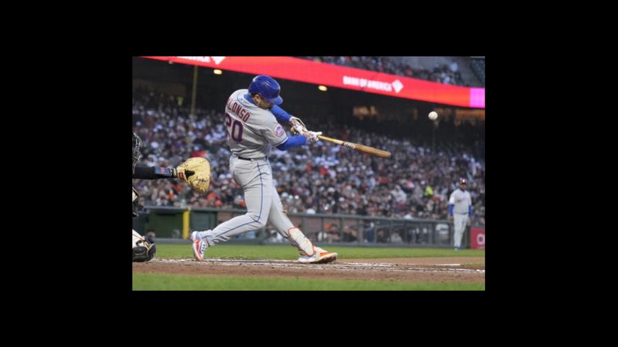 Pete Alonso jonronea y Mets superan por 9-4 a Gigantes