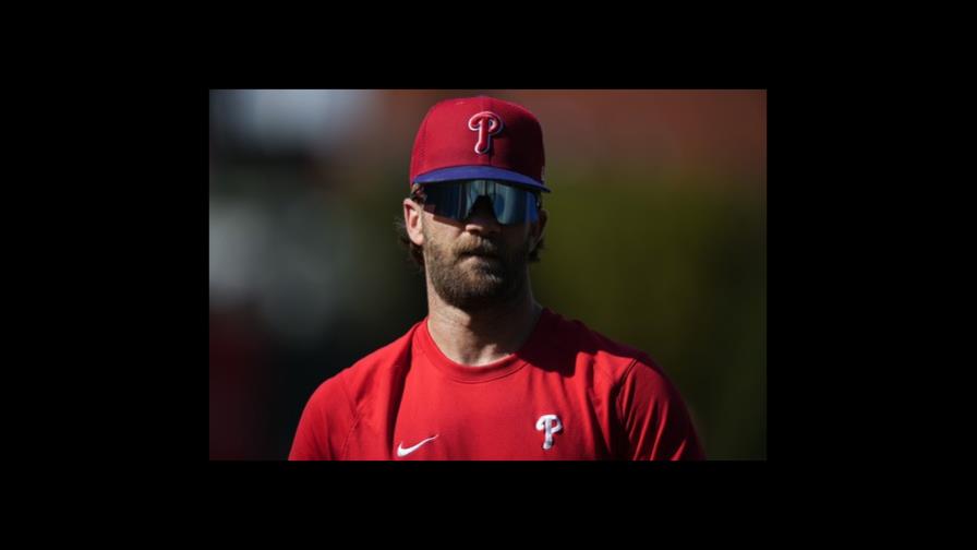 Filis optimistas que Bryce Harper volverá en mayo