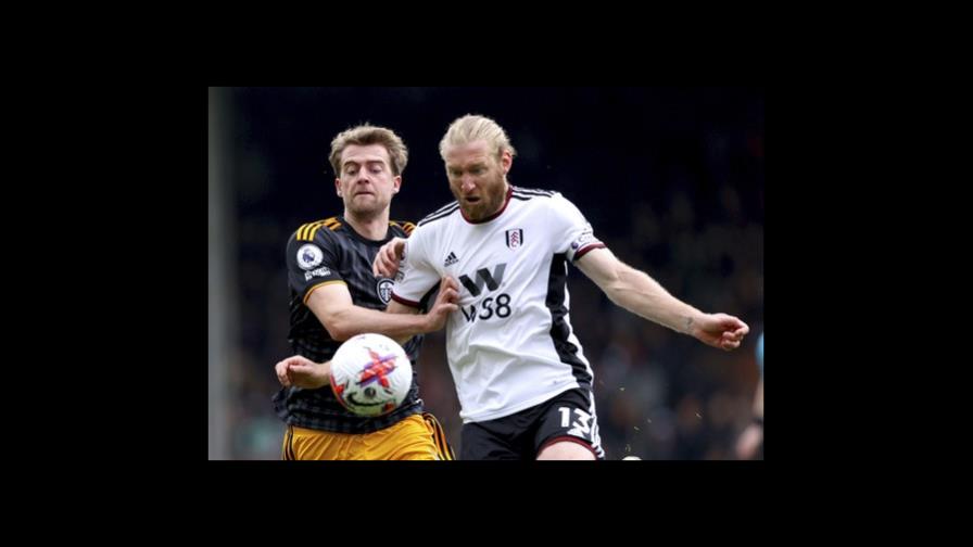 Leeds sigue en peligro de descenso tras perder con el Fulham Leeds sigue en peligro de descenso tras perder con el Fulham