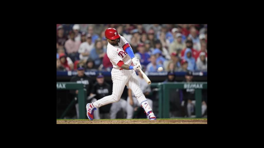 Con sencillo de Sosa y jonrón de Schwarber Filis ganan