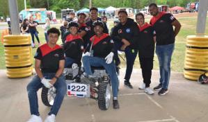 El equipo Armstrong de Loyola representa a RD en competencia de la NASA