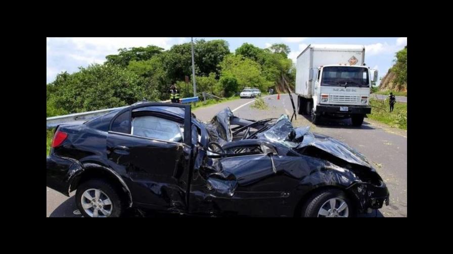 Accidentes de tránsito dejan 368 fallecidos y 3,237 lesionados en El Salvador Accidentes de tránsito dejan 368 fallecidos y 3,237 lesionados en El Salvador