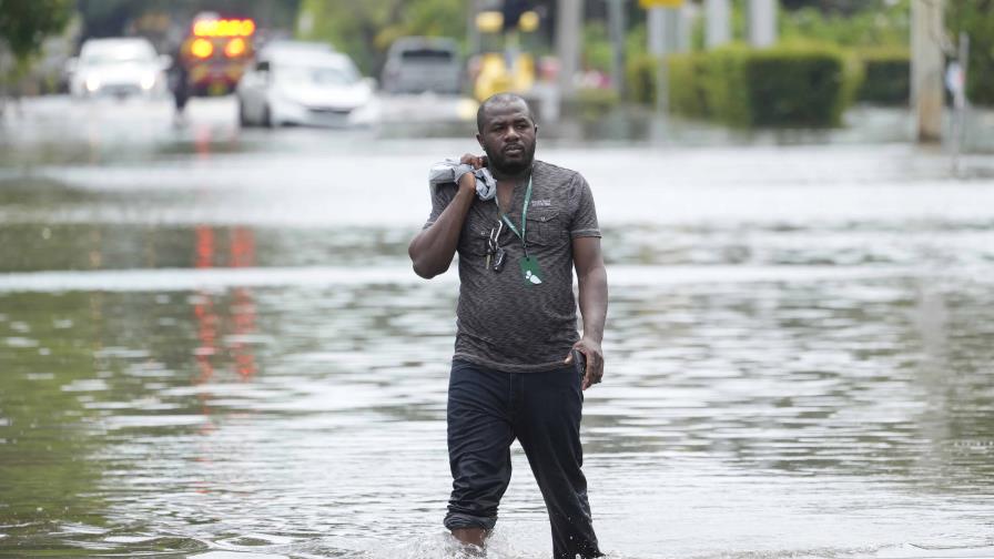 DeSantis pedirá ayuda a gobierno federal tras inundaciones