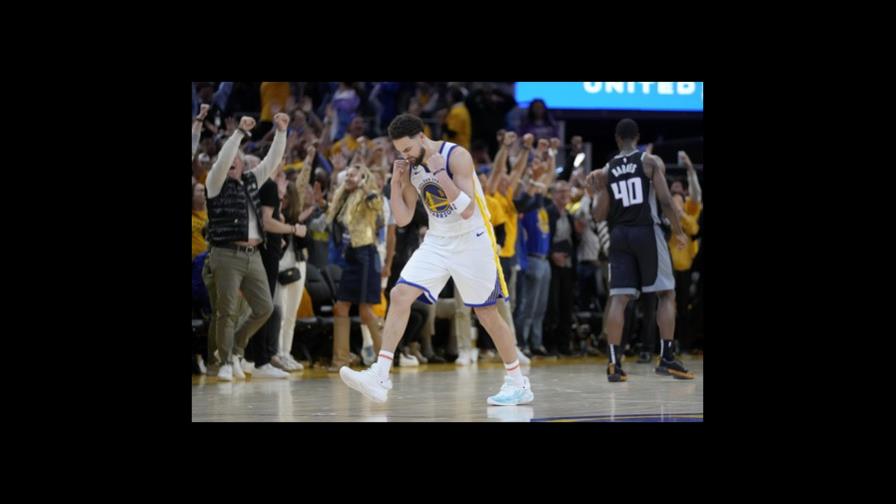 Curry y Warriors vencen a Kings 126-125 para igualar serie 2-2 Curry y Warriors vencen a Kings 126-125 para igualar serie 2-2