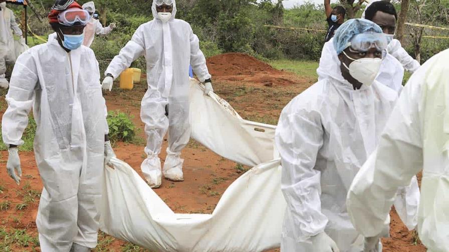 Ascienden a 65 los muertos en los terrenos de un líder cultista en Kenia