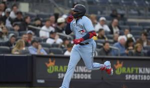 Guerrero Jr., toma el látigo de Ortiz como terror en El Bronx