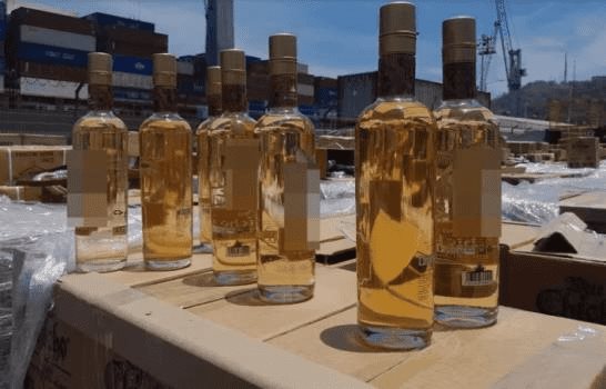 México halla 11,520 botellas de tequila con metanfetamina