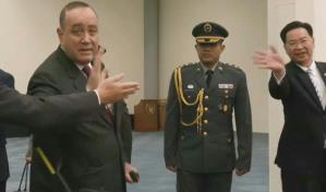 Presidente de Guatemala llega a Taiwán en visita criticada por China