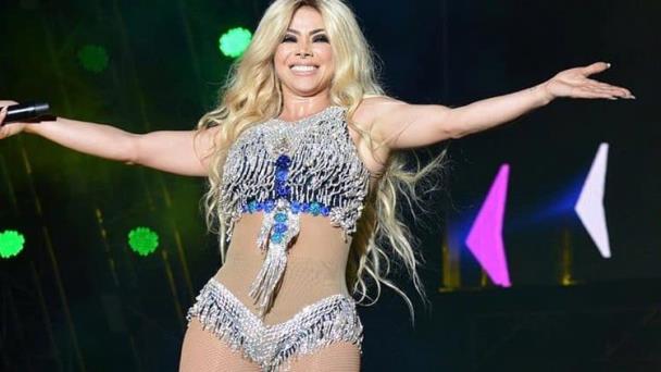 Hoy se decide ganador de La Casa de los Famosos y Sergio Vargas muestra su apoyo a La Materialista