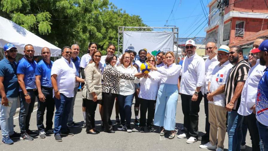 Inefi con el Barrio llegó a Santiago en el fin de semana