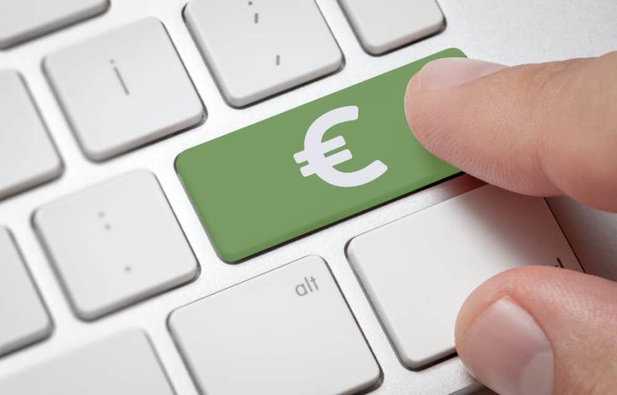 Los bancos deberían poner el euro digital a disposición de clientes, dice Banco Central Europeo