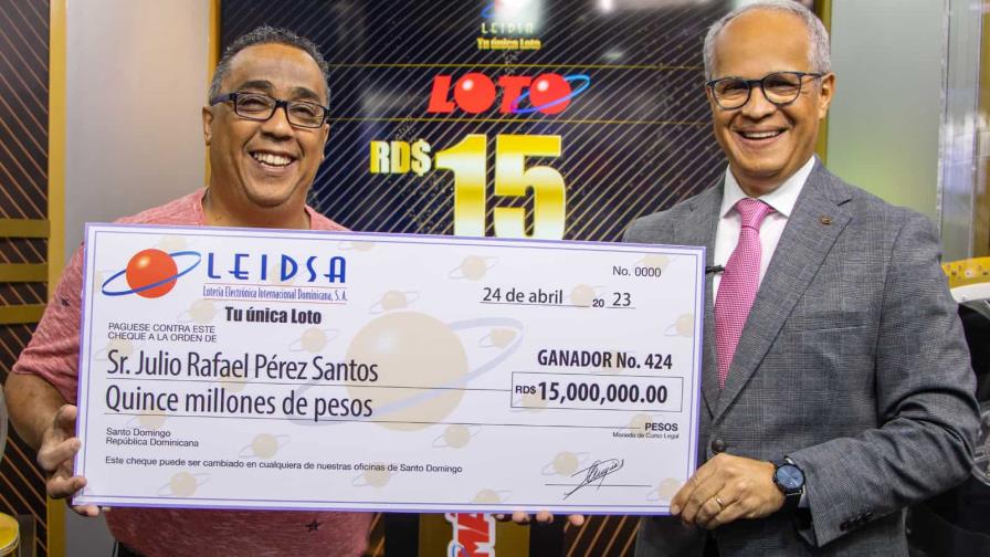 Ganador de 15 millones de la Loto ampliará su “colmadito” e invertirá para el futuro de su familia