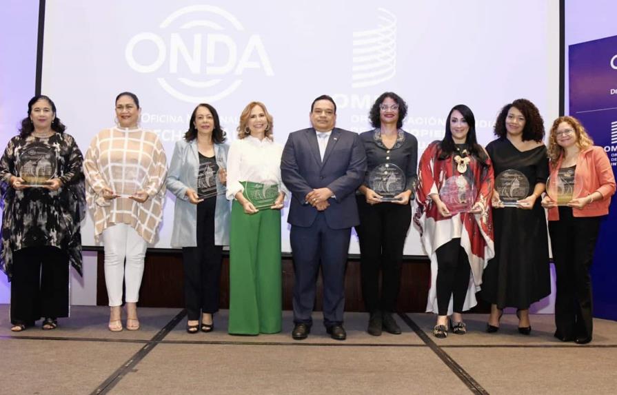 La ONDA y OMPI reconocen a diez mujeres líderes de la industria creativa dominicana