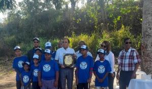 El doctor Cruz Jiminián solicita vayan en auxilio de deportistas del Café de Herrera