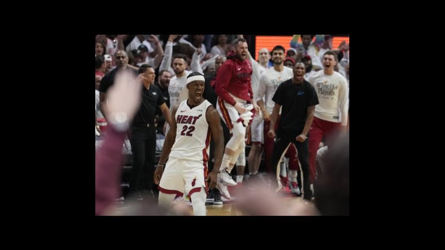 Con 56 puntos de Butler, el Heat está cerca de eliminar a los Bucks Con 56 puntos de Butler, el Heat está cerca de eliminar a los Bucks