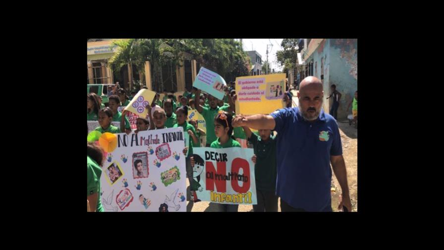 En Santiago demandan acciones para erradicar el abuso infantil