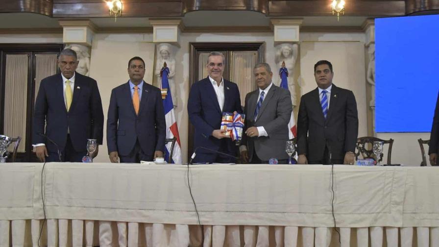 Gobierno comienza estrategia para ceder competencias a alcaldías Gobierno comienza estrategia para ceder competencias a alcaldías