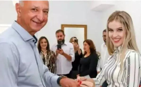 Alcalde brasileño se casa con joven de 16 años y le da cargo público a suegra