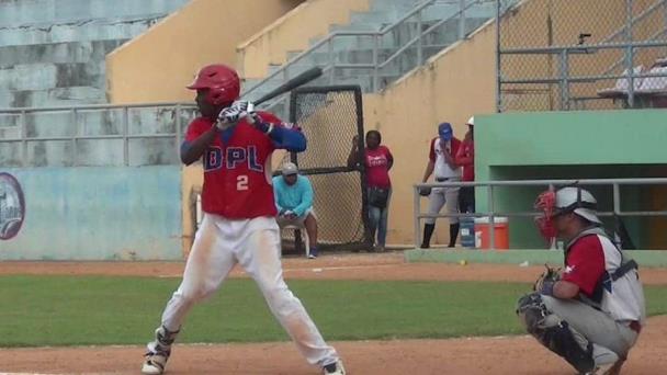 Ley de Béisbol baja al 30% la retención del bono de firma para fideicomiso