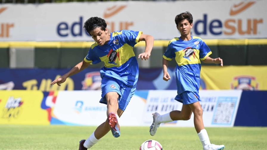 Babeque logra su clasificación a cuartos de final en copa intercolegial de fútbol Babeque logra su clasificación a cuartos de final en copa intercolegial de fútbol
