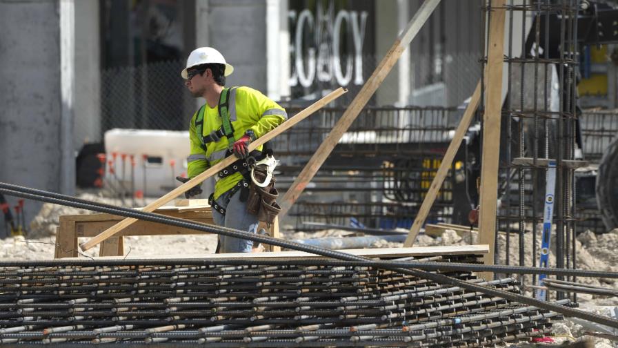 Economía de EEUU crece el 1.1 % en el primer trimestre, menos de lo esperado