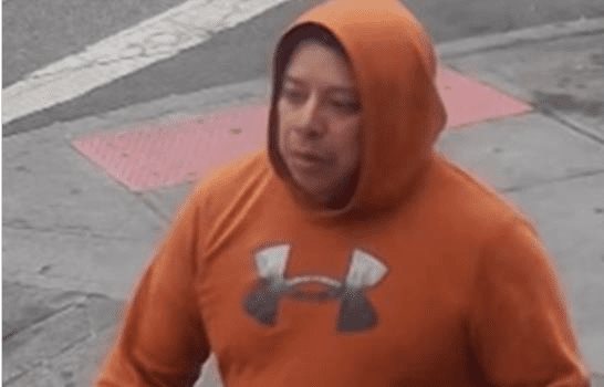 Buscan a un hombre que forzó a una mujer a practicarle sexo oral en plena calle en El Bronx