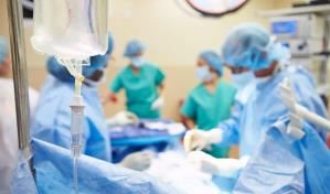 Extirpan un quiste ovárico de casi 100 kilos a una paciente en Polonia