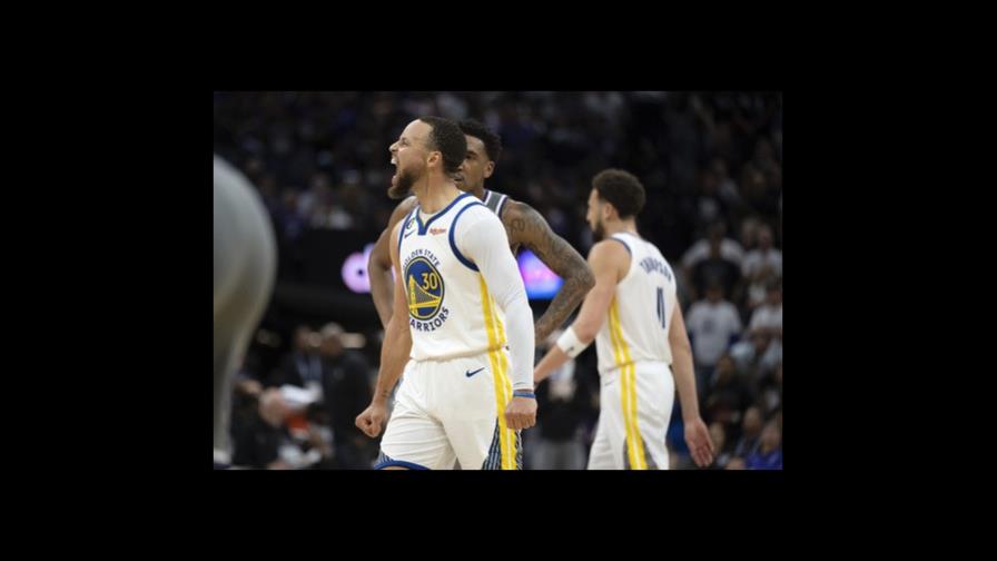 Curry y Warriors vencen a Kings y toman ventaja 3-2