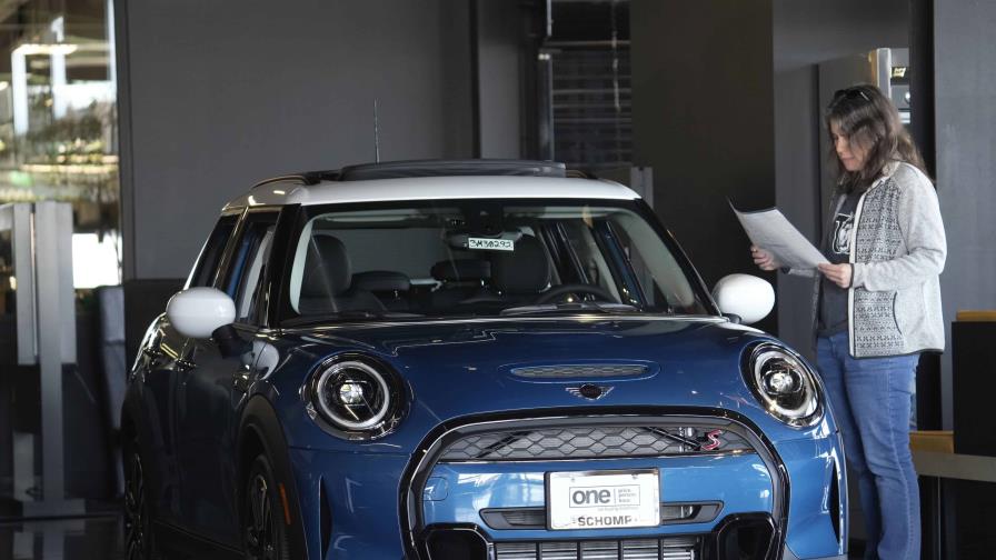 Índice inflacionario crucial sigue alto en marzo en EE.UU.