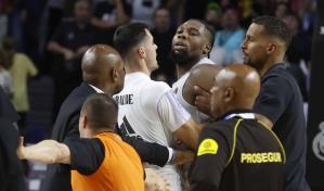 VIDEO: El Real Madrid cae de nuevo y el partido acaba en batalla campal en Euroliga