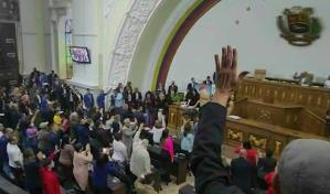 Venezuela aprueba ley para confiscar bienes vinculados con corrupción