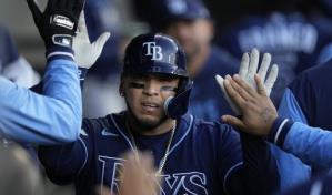 Paredes impulsa 5; Rays apabullan a Medias Blancas