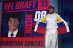 Christian González, luce los colores colombianos en el draft Christian González, luce los colores colombianos en el draft