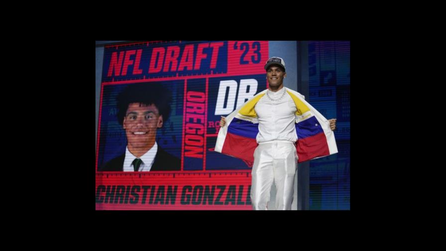 Christian González, luce los colores colombianos en el draft Christian González, luce los colores colombianos en el draft