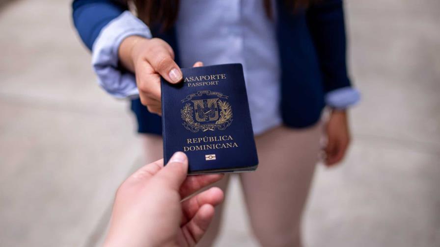 Citas para renovar pasaporte son de seis meses