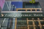 First Republic Bank se vuelve a hundir más de 40 % First Republic Bank se vuelve a hundir más de 40 %