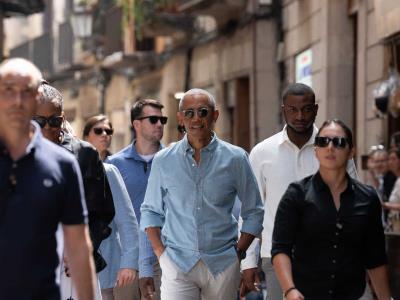 Obama y Spielberg visitan el Museo Moco de Barcelona